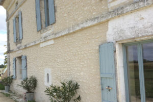 French Retreat outside